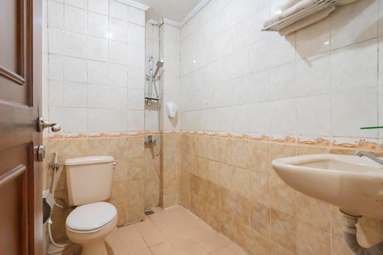 Cihampelas Hotel 2 Mitra Reddoorz باندونج المظهر الخارجي الصورة