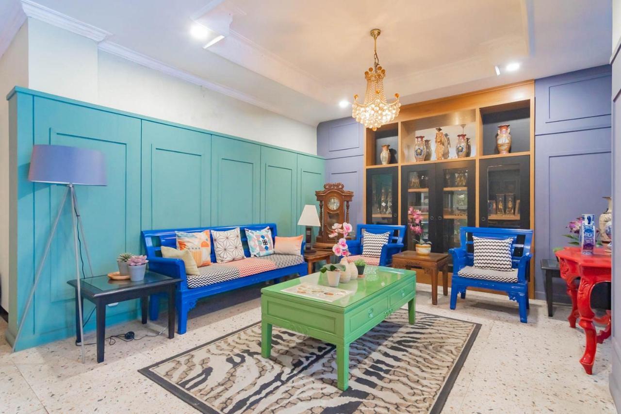 Cihampelas Hotel 2 Mitra Reddoorz باندونج المظهر الخارجي الصورة